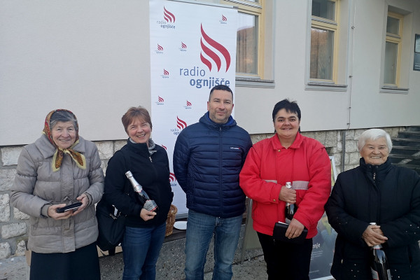 Velik odziv poslušalcev na izklop oddajnika v Bohinju